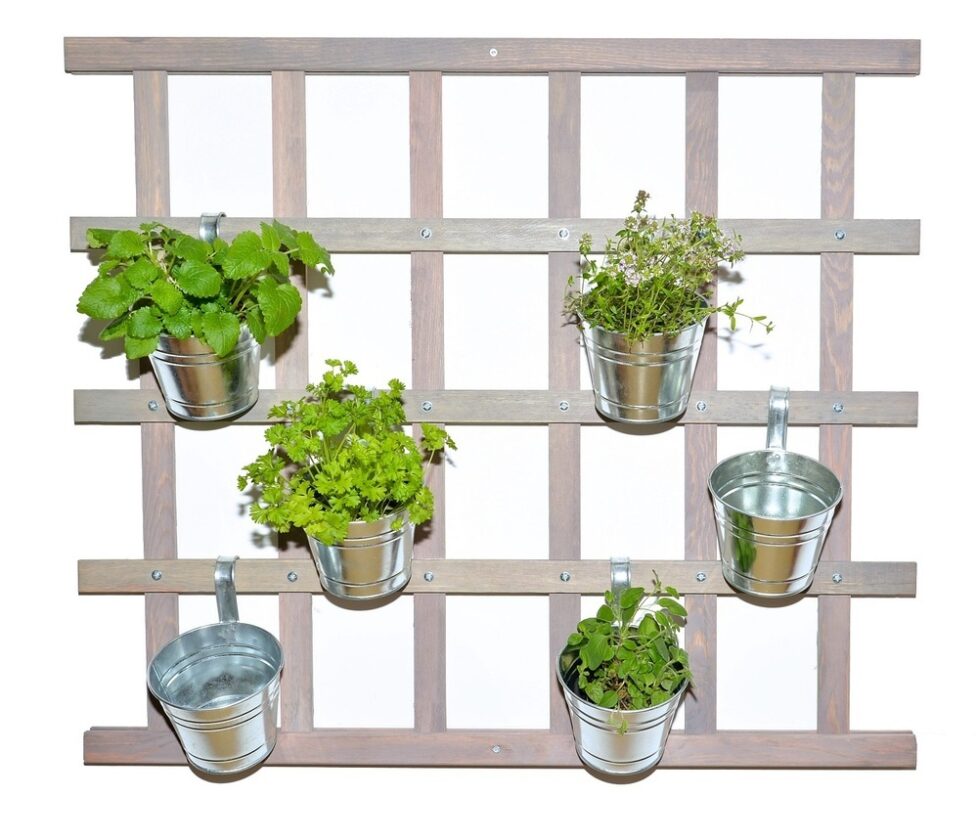 vyberomat sk zavesny system kvetinacov siva kvety na balkon